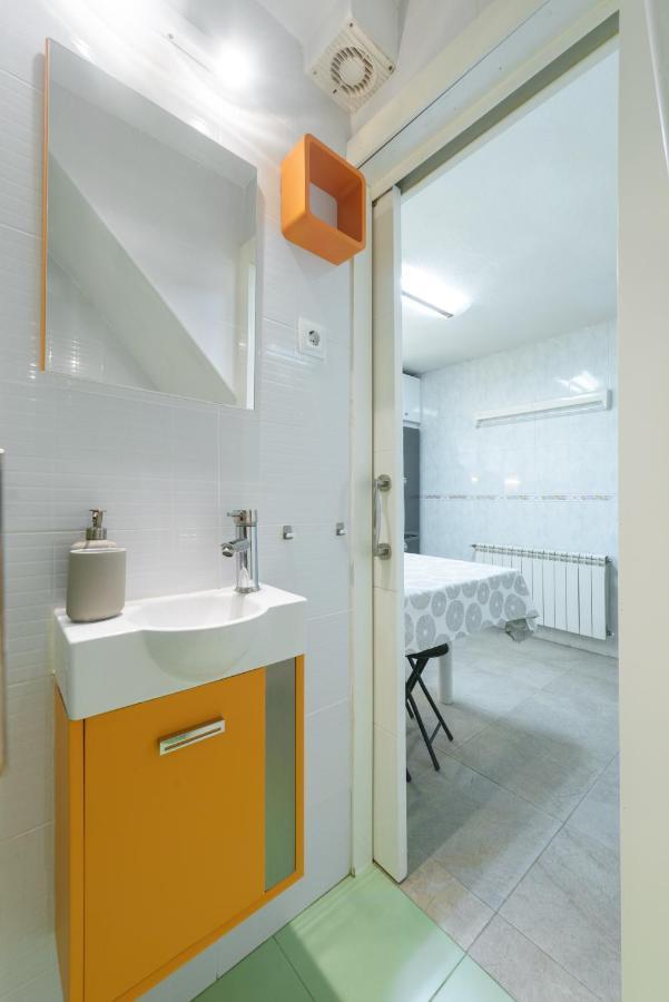 מדריד Sabadell Calle, Casa Familiar De 3 Dormitorios Con Terraza Junto Metro Fuencarral מראה חיצוני תמונה